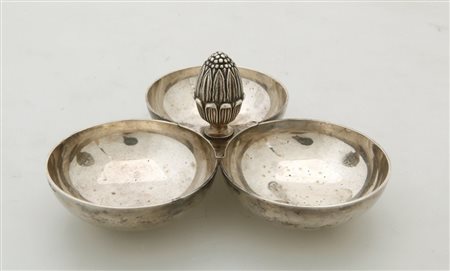 CHRISTOFLE (Editore)Un centro da tavola, anni "60. Metallo argentato. Marcato...