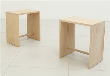 MAX BILL Due sgabelli "Sgabillo", produzione ZANOTTA, design 1950. Legno di...