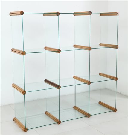 ANNAMARIA COSTANZA LICATA, MARISA CALDERONI BARADINO Una scaffalatura...