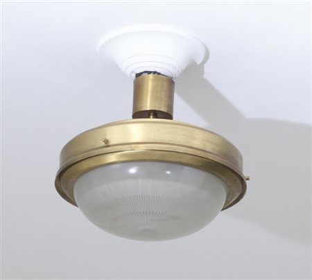 UNA LAMPADA DA SOFFITTO, anni "60. Ottone, vetro stampato. Altezza cm 25,...