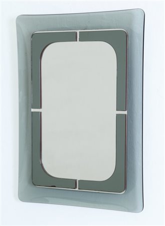 UNO SPECCHIO DA PARETE, anni "60. Cristallo colorato curvato, cristallo...