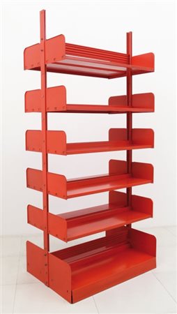 LIPS VAGO Una libreria "Congresso", anni "60. Acciaio smaltato. Cm 220 (h) x...