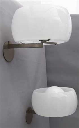 VICO MAGISTRETTIDue lampade a parete "Clinio" per ARTEMIDE, 1961. Ottone...