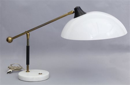 STILUX (Editore)Una lampada da tavolo, anni "60. Marmo di Carrara, ottone...