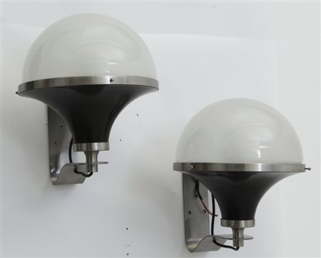 SERGIO MAZZADue lampade "Pi parete" per ARTEMIDE, anni "60. Ottone nichelato...