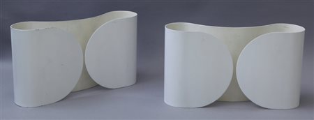 TOBIA SCARPA Due lampade a parete "Foglio" per FLOS, 1966. Alluminio laccato....