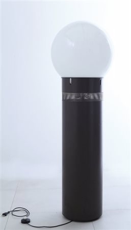 GAE AULENTI Una lampada da terra "Oracolo" per ARTEMIDE, 1969.Metallo...