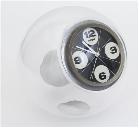 DAUM (Editore) Un orologio da tavolo "Thor 952", circa 1971. Alluminio,...