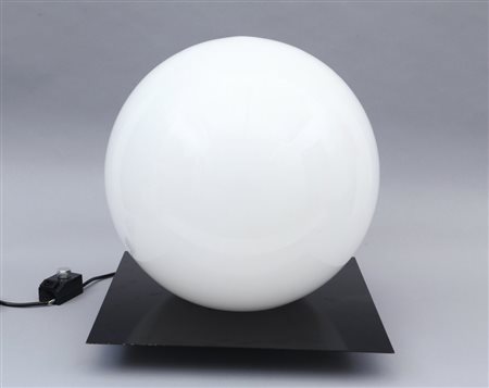 SERGIO MAZZA, GIULIANA GRAMIGNAUna lampada da tavolo "Micol" per QUATTRIFOLIO...