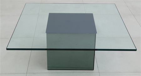 NANDA VIGO Un tavolino "Blok" per ACERBIS INTERNATIONAL, 1971. Cristallo...