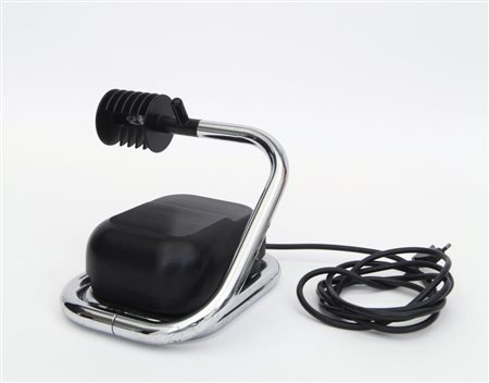 FABIO LENCI Una lampada alogena da tavolo "Lucciola" per DH GUZZINI, 1972....