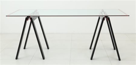 GAE AULENTI Un tavolo "Gaetano" per ZANOTTA, 1973Alluminio verniciato,...