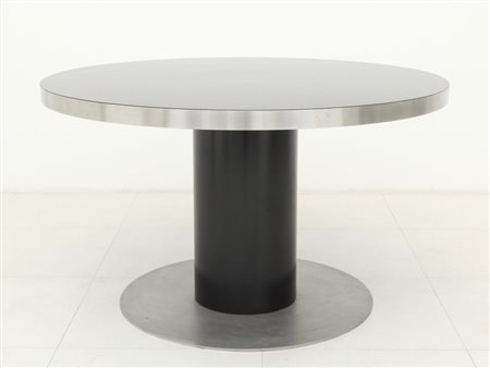 WILLY RIZZOUn tavolo, anni "70. Acciaio inossidabile satinato, laminato....