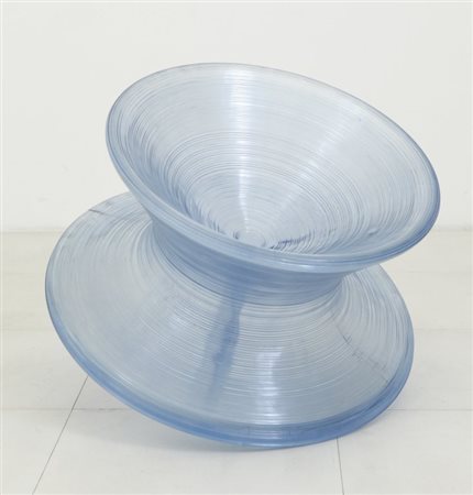THOMAS HEATHERWICKUn prototipo (prova colore) della poltroncina "Spun" per...