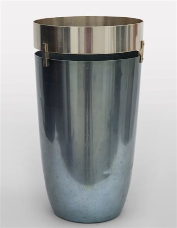 ETTORE SOTTSASSUn portaombrelli per RINNOVEL, 1955. Alluminio anodizzato....