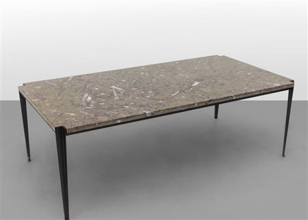 OSVALDO BORSANI Un tavolino "T61b" per TECNO, 1957Ferro verniciato, marmo. Cm...