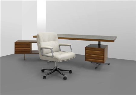 OSVALDO BORSANI Una scrivania "T160" e una poltrona della serie "P125" per...