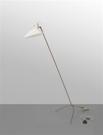 VITTORIANO VIGANO Una lampada da terra "1047" per ARTELUCE, 1951. Ottone,...