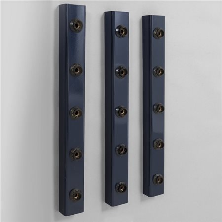 GINO SARFATTI Tre lampade a parete "50" per ARTELUCE, 1968. Lamiera di ferro...