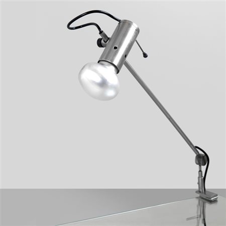 TITO AGNOLIUna lampada da tavolo a morsetto "255" per O-LUCE, anni '60....