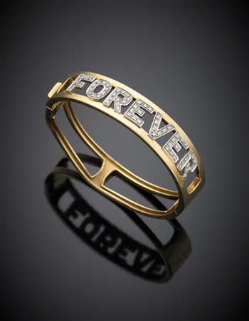 Bracciale rigido in oro giallo e bianco con scritta "FOREVER" in pavè di...