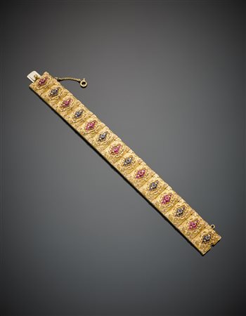 LOMBARDI Bracciale modulare in oro giallo satinato e rosso con rubini e...