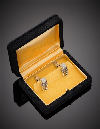 MASKADA Gemelli in oro bianco e rodiato nero a forma di polipetti con pavè di...