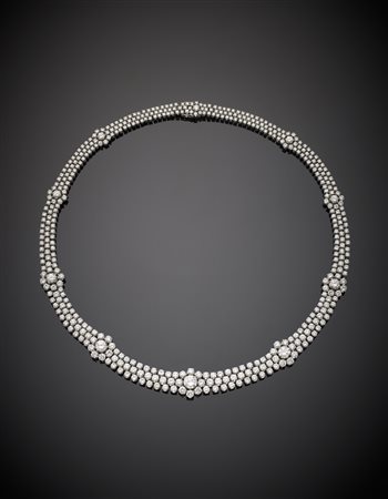 CESARE BAGAGLIO COMO Collier in platino degradato con diamanti rotondi taglio...