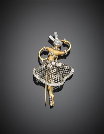 Spilla ballerina in oro giallo e bianco lucido e zigrinato con diamanti...