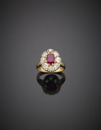 Anello in oro giallo con rubino ovale taglio composito di ct 1 circa...