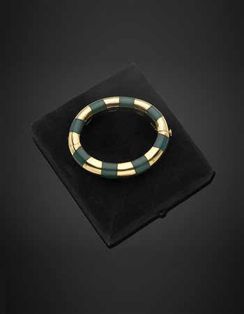 TIFFANY&CO Bracciale rigido in oro giallo e quarzo microcristallino verde a...