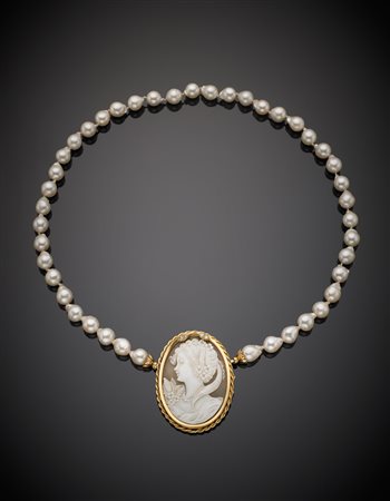 Collana di perle coltivate barocche da mm 8 a mm 8,50 circa con chiusura e...