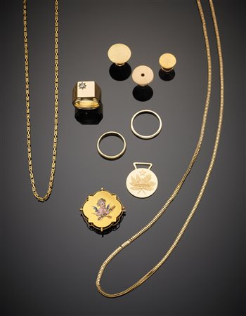 Lotto composto da una catena lunga, una catena con moschettone per orologio...