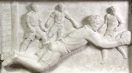 CARMINE TRIPODI LA PARATA, 1938 Altorilievo in gesso, 70 x 130 cm Firma in...