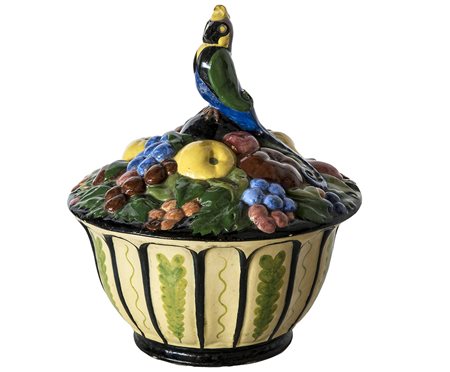 LA SALAMANDRA - PERUGIA Cesta porta canditi, 1922 Terracotta dipinta e...