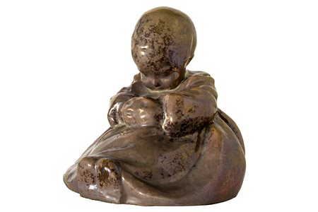 PIETRO MELANDRI Bimba seduta con pomo, 1922-31 Ceramica dipinta e iridata, h...