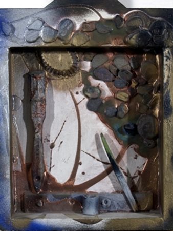 FIORONI GIOSETTA (Roma 1932) "Arcaico" 2001 Teatrino di legno, collage in...