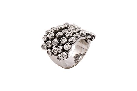 Anello con 5 file di castoni snodati .Oro 18 Kti Diamanti cti 0,80 Peso gr....