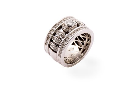 Anello in platino e diamanti .Oro 18 Kti un diamante cti 0,20 c.ca diamanti...