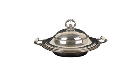 Centro con manici avorio. Stile impero . Coperchio con manico Altezza cm 19 x...