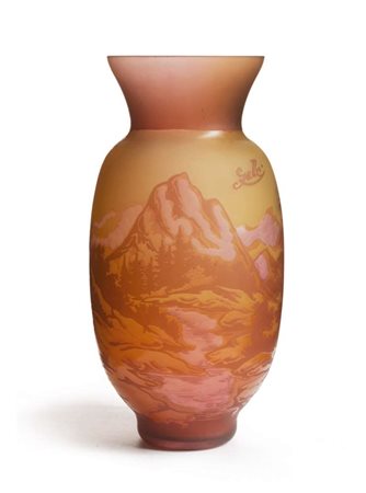 VASO IN VETRO CAMMEO, EMIL GALLÈ 1896-1900 con decoro A paesaggio montano sui...