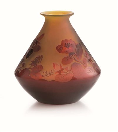 VASO IN VETRO CAMMEO, EMIL GALLÈ 1896-1900 a sagoma ovoidale con decoro ad...