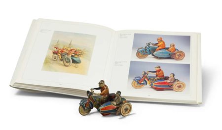 MODELLINO DI SIDECAR E LIBRO, ELECTA 1992 modellino in latta della serie...