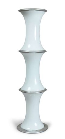 LAMPADA DA TERRA, ANNI '70 in metallo cromato e vetro. h. cm. 130.