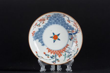 Arte Giapponese Piatto in porcellana Kakiemon Giappone, XVIII secolo . -. Cm...