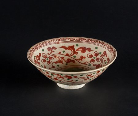 Arte Cinese Ciotola in ceramica dipinta con fiori e foglie rossi e verdi...