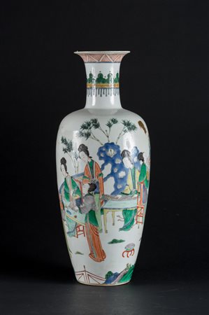 Arte Cinese Vaso in porcellana famiglia verde smaltato con dame in esterno...