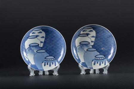 Arte Giapponese Coppia di piattini Nabeshima Giappone, XVIII - XIX secolo ....