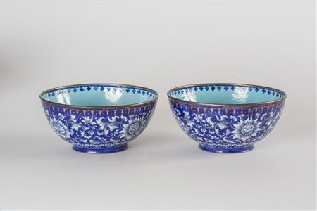 Arte Cinese Coppia di coppe in metallo smaltato Cina, dinastia Qing, XIX...