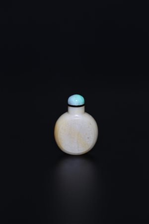 Arte Cinese Snuff bottle in giada Cina, XVIII secolo. -. Cm 4,00 x 5,50. Arte...